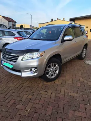 Toyota RAV 4 2.2 D-4D 4x4 Bild 1
