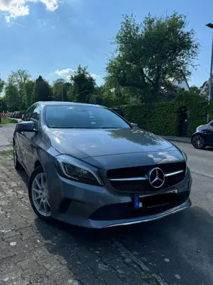 Mercedes-Benz A 180 d 7G-DCT Style