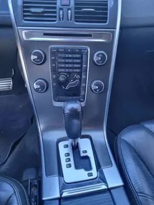 Volvo XC60 XC60 T6 AWD RDesign Bild 4