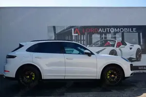 Porsche Cayenne E-Hybrid*Luft*SportDesign*Pano*SoftClose