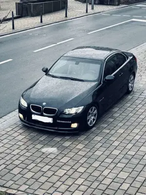 BMW 320 320i