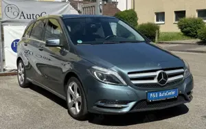 Mercedes-Benz B 180 Xenon Comand SHZ Standheizung Bild 3