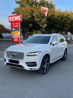 Volvo XC90 D5 AWD Geartronic Inscription 7 sitzer