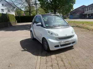 smart forTwo fortwo coupe Micro Hybrid Drive 52 kW