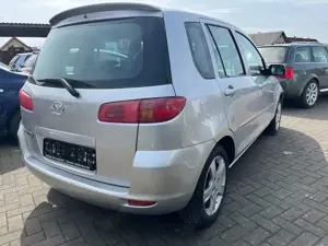 Mazda 2 1.4i, 80 PS, Bj 2006, TÜV neu, Klimaanlage, M+S Bild 4