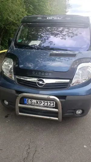Opel Vivaro 2.5 CDTI