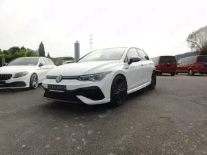 Volkswagen Golf VIII Lim. R 20 Years 4Motion Bild 1