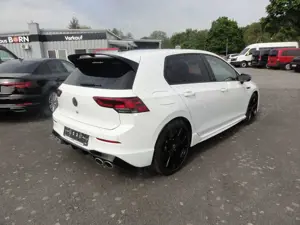 Volkswagen Golf VIII Lim. R 20 Years 4Motion Bild 4