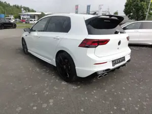Volkswagen Golf VIII Lim. R 20 Years 4Motion Bild 2