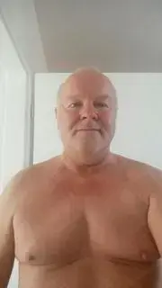 Devoter m, 63, suche w, oder auch mehrere w gleichzeitig, die mich regelmäßig benutzen wollen