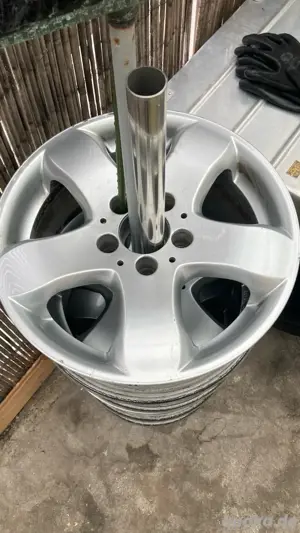 2xSomerreifen Pirelli 245 45 R17 99Y 300kmh (sowie auch Mercedes Felgensatz sep.) günstig abzugeben