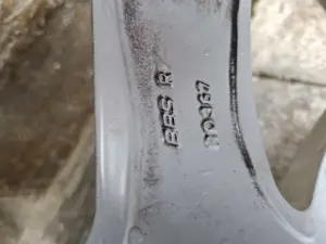 4 Pirelli Sommerreifen 225  50 R 17  auf Audi Alufelgen Bild 4