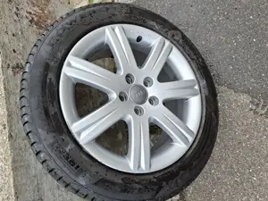 4 Pirelli Sommerreifen 225  50 R 17  auf Audi Alufelgen