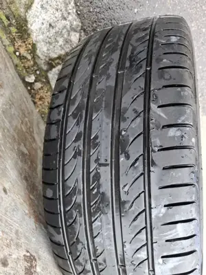 4 Pirelli Sommerreifen 225  50 R 17  auf Audi Alufelgen Bild 3
