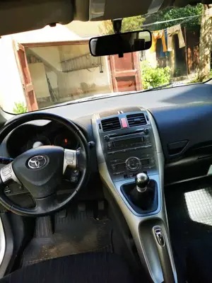 Toyota Auris Auris 2.0 D-4D Bild 4