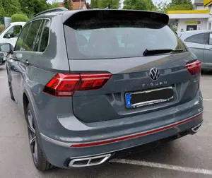 Volkswagen Tiguan R-Line 4Motion*NAVI*Allrad* Bild 4