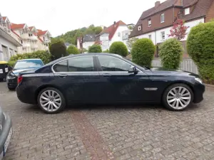 BMW 750 i xDrive MEGA VOLL !! Scheckeft !! 2 Hand !! Bild 5