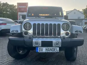 Jeep Wrangler UnlimitedSahara *Autogas/Navi/Sitzhzg.* Bild 2