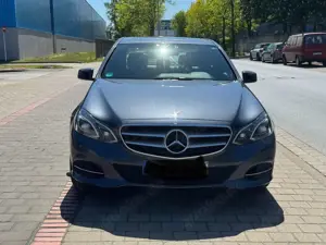 Mercedes-Benz E 220 BlueTEC 9G-TRONIC Avantgarde Bild 3