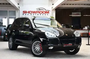Porsche Cayenne Turbo Sport-Techno Schiebedach De-Fzg