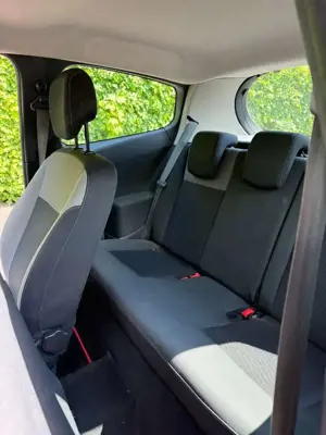 Renault Clio 1.2 16V 75 Expression Eco 2 Bild 4