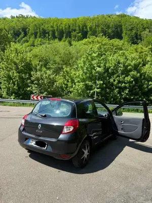 Renault Clio 1.2 16V 75 Expression Eco 2 Bild 3