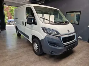 Peugeot Boxer Kasten 330 L1H1 Pro Avantage 2,0BlueHDi