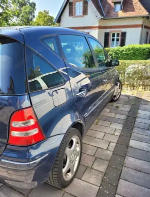 Mercedes-Benz A 190 A-Klasse Elegance Bild 2