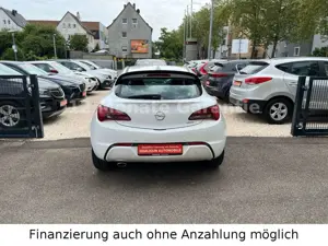 Opel Astra J GTC 1.4 Basis OPC-Line-Paket Sportpaket Bild 3