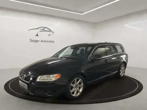 Volvo V70 Kombi Momentum AWD Automatik  Pdc Spuh Tmp