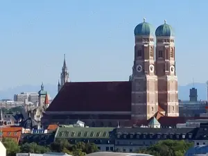 Meine verrückte, weiche Zunge sucht eine nette, wuschige Muschi bis 75, für ein feuchtes Treffen