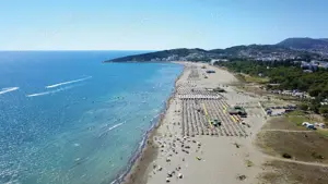 2 St. Haus 100qm, Grund 200m2, Surfer-Sandstrand 1500m . Bild 9