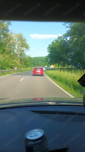 Parkplatz outdoor auto treffen