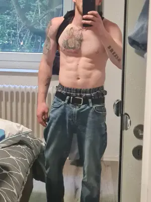 Suche f + oder Affäre 