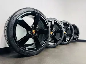 Porsche 911 992 Facelift Carrera Classic Sommer Räder Bild 3