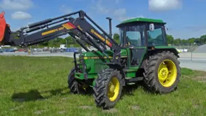 Schlepper Joh Dee 2140 mit Frontlader