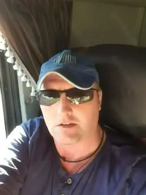 Trucker sucht paar oder sie 