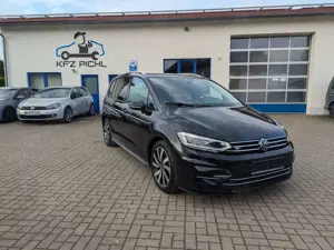Volkswagen Touran R-Line 1,5TSI DSG Panor.7-Sitz,LED Bild 2
