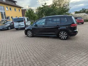 Volkswagen Touran R-Line 1,5TSI DSG Panor.7-Sitz,LED Bild 5
