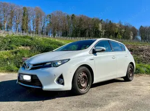 Toyota Auris Auris Hybrid 1.8 VVT-i Hybrid Automatik START Edit