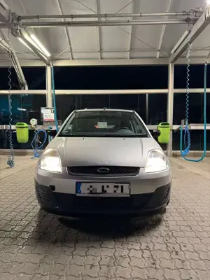 Ford Fiesta 2006 Bild 1