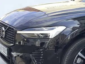 Volvo XC60 Plus Dark Diesel 2WD Bild 5