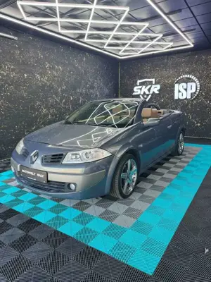 Renault Megane II Coupe / Cabrio Dynamique/SHZ/KLIMA/TEM