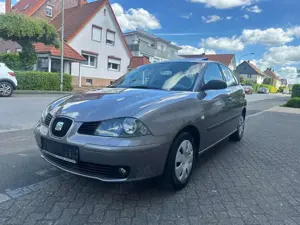 SEAT Ibiza **1.4** Tüv Bis 01/2027**Gepflegt** Bild 2