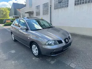 SEAT Ibiza **1.4** Tüv Bis 01/2027**Gepflegt** Bild 5