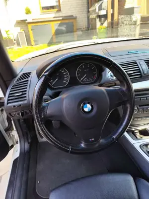 BMW 118 118i Cabrio M Packet Bild 5