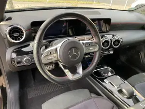 Mercedes-Benz A 180 7G-DCT Edition 1