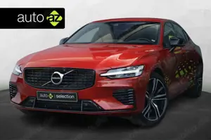 Volvo S60 2.0 Recharge T8 AWD R-Design / Apple Carplay