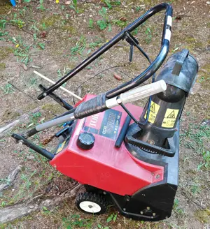 TORO CCR Powerlite Schneefräse 3 PS Schneeschieber Benzin Schneeräumen Winterdienst