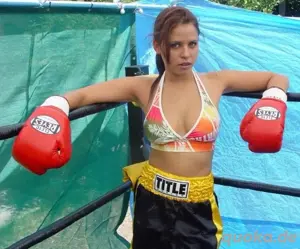 frauen wrestling ringen boxen